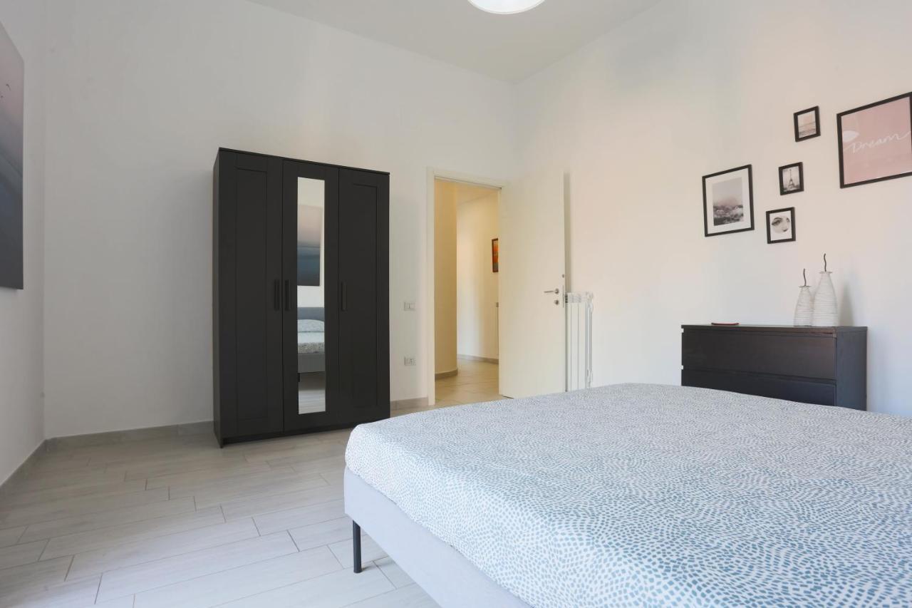 Bright & Central Apartment Near The Station Salerno Exterior foto